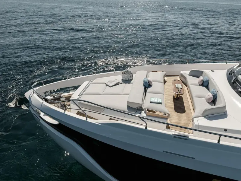 Slide: The Image of Azimut GRANDE 26M 2026 - 9