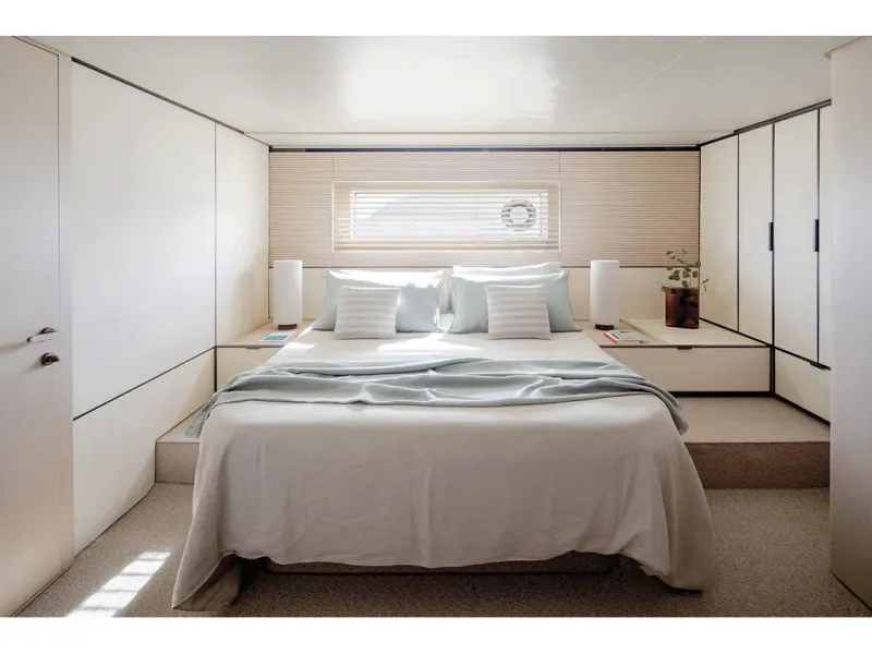 Slide: The Image of Azimut SEADECK 6 2026 - 13