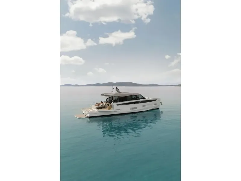 Slide: The Image of Azimut SEADECK 6 2026 - 2