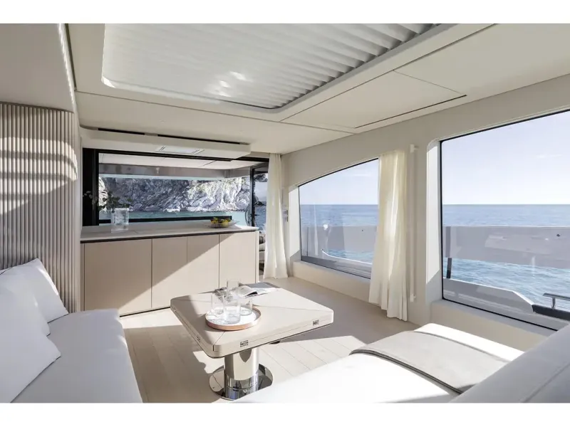 Slide: The Image of Azimut SEADECK 6 2026 - 25