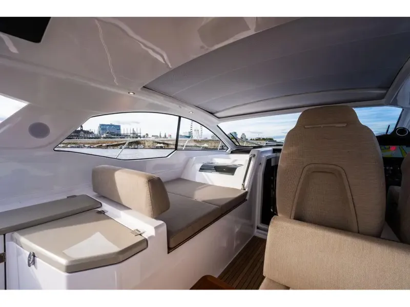 Slide: The Image of Azimut ATLANTIS 45 2025 - 10