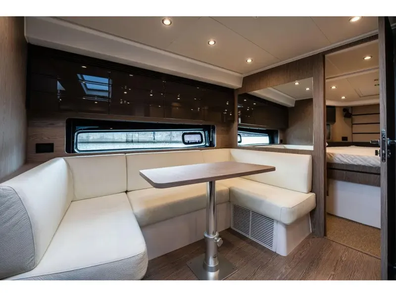 Slide: The Image of Azimut ATLANTIS 45 2025 - 19