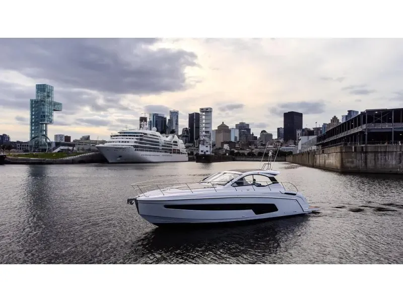 Slide: The Image of Azimut ATLANTIS 45 2025 - 2