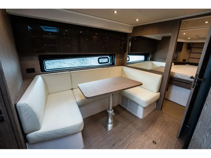 Slide: The Image of Azimut ATLANTIS 45 2025 - 20