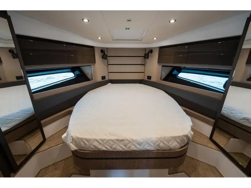 Slide: The Image of Azimut ATLANTIS 45 2025 - 23