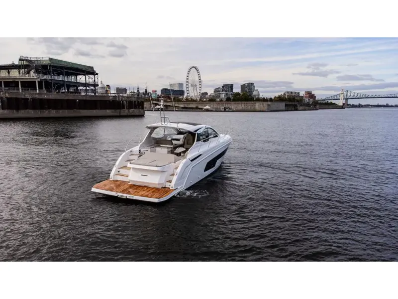 Slide: The Image of Azimut ATLANTIS 45 2025 - 5