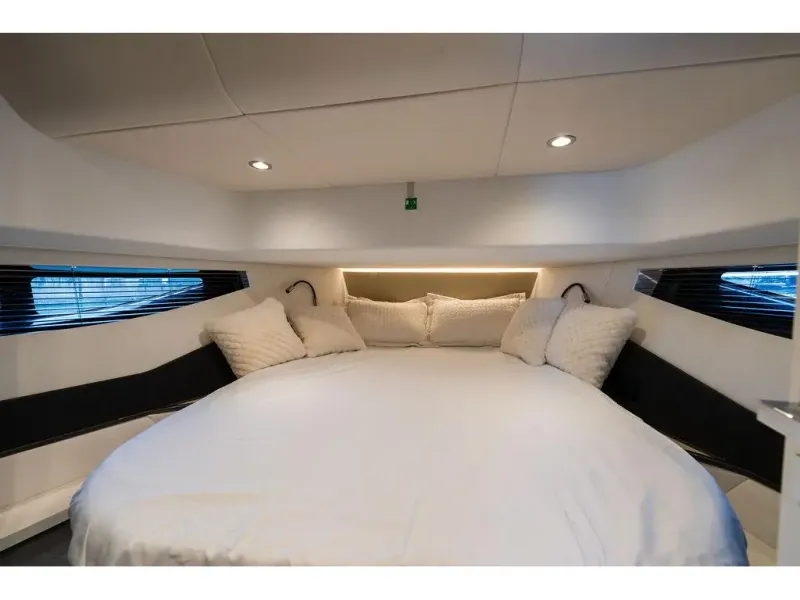 Slide: The Image of Azimut VERVE 47 2023 - 36