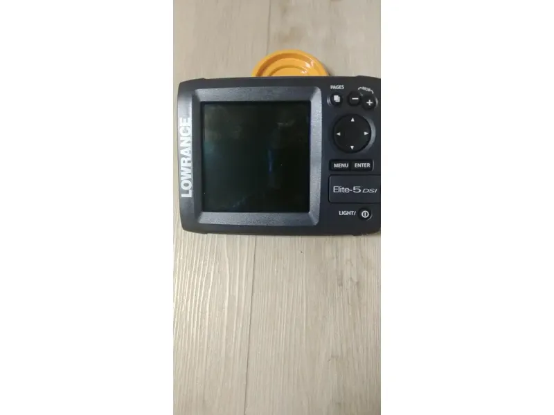 Slide: The Image of Chaparral 235 SSi 2004 - 2