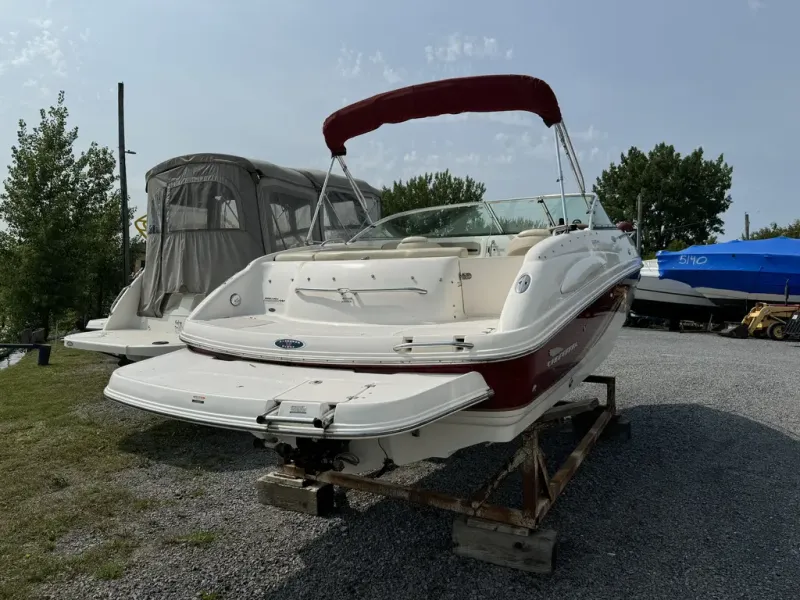 Slide: The Image of Chaparral 235 SSi 2004 - 5