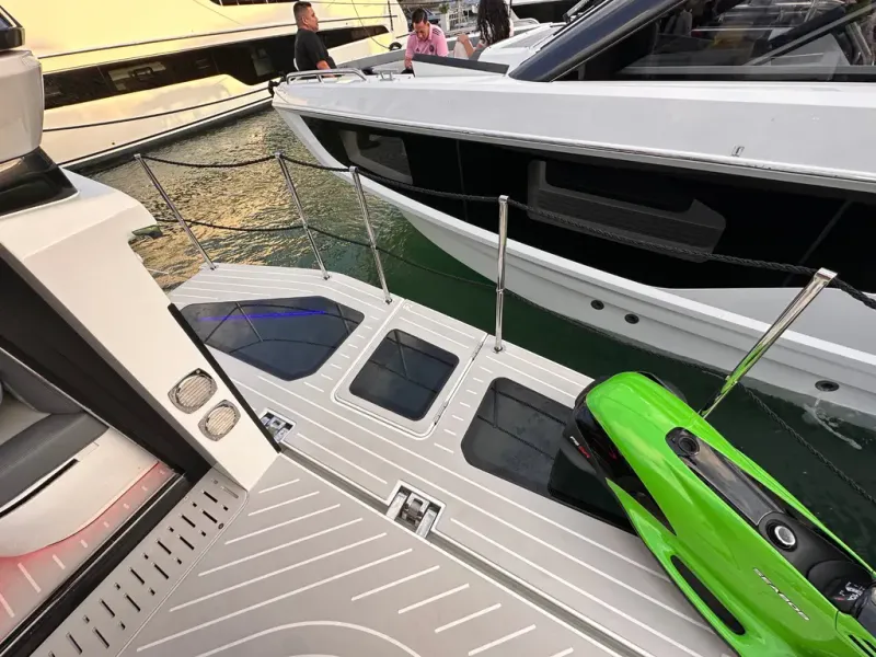 Slide: The Image of Galeon 435 GTO 2026 - 13