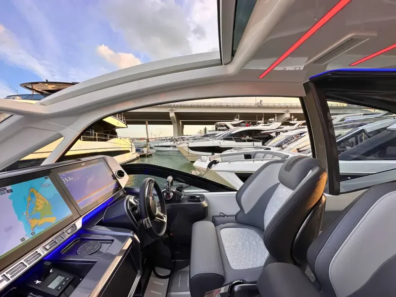 Slide: The Image of Galeon 435 GTO 2026 - 26