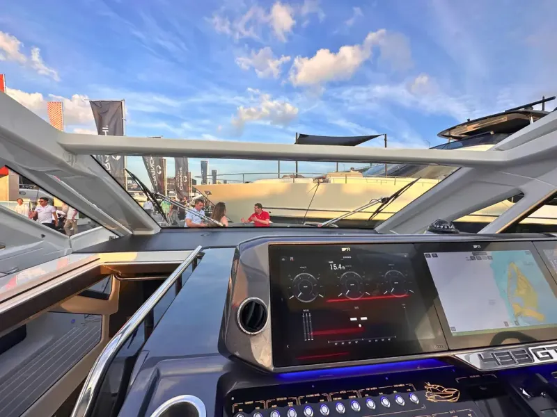 Slide: The Image of Galeon 435 GTO 2026 - 27