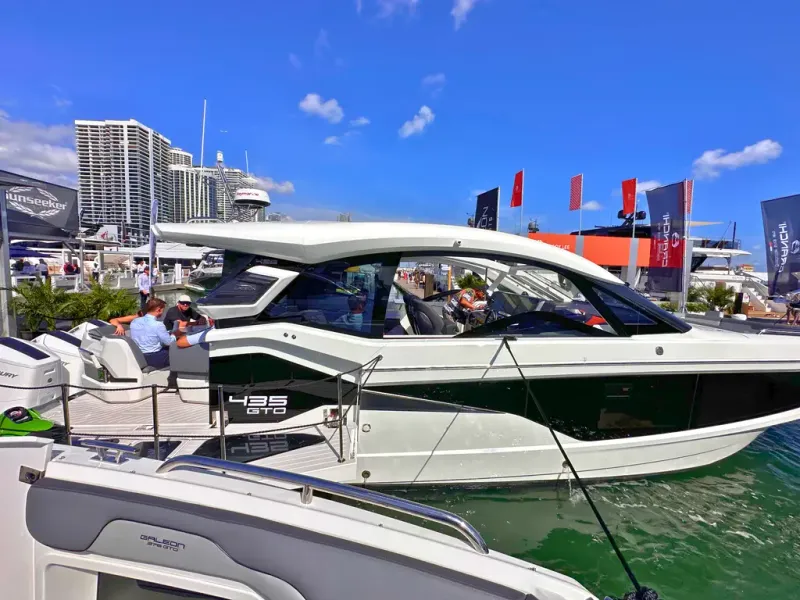 Slide: The Image of Galeon 435 GTO 2026 - 3