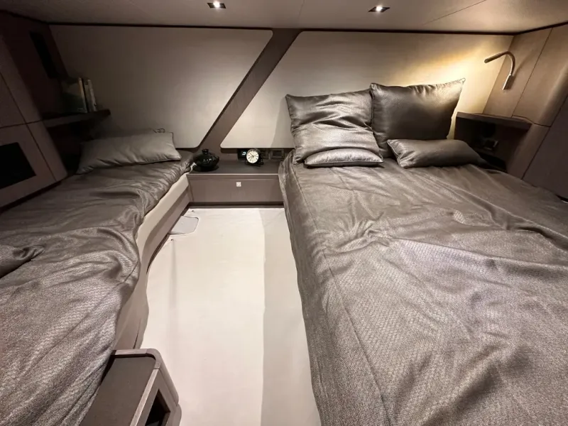 Slide: The Image of Galeon 435 GTO 2026 - 37