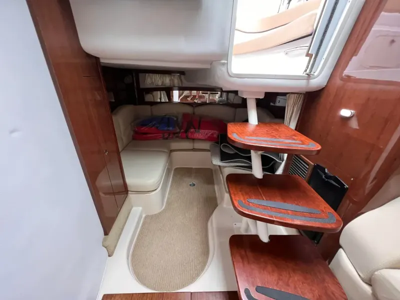 Slide: The Image of Four Winns 375 Vista 2015 - 36