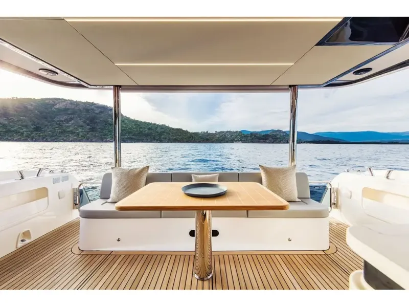 Slide: The Image of Absolute NAVETTA 58 2026 - 12