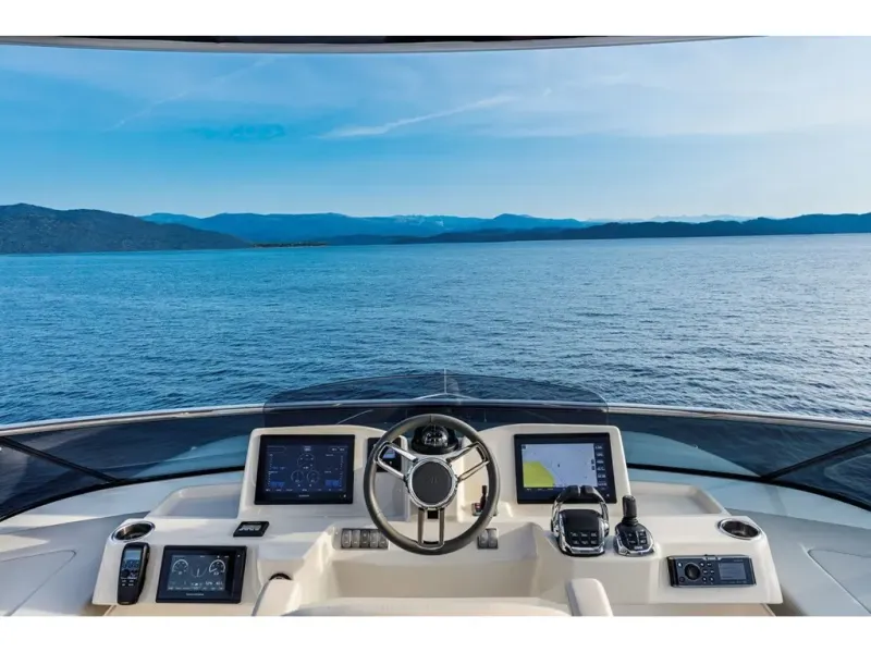 Slide: The Image of Absolute NAVETTA 58 2026 - 16