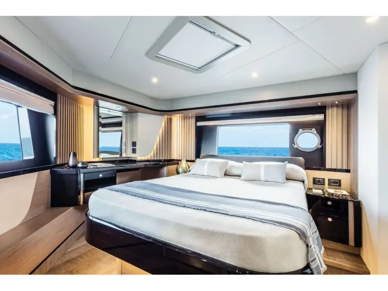 Slide: The Image of Absolute NAVETTA 58 2026 - 20