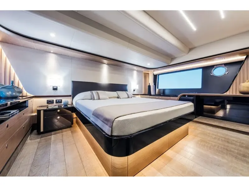 Slide: The Image of Absolute NAVETTA 58 2026 - 26