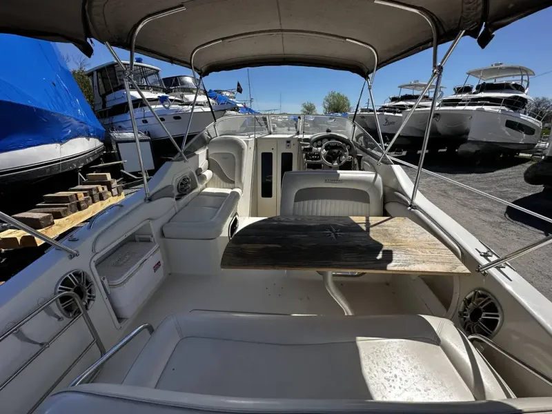 Slide: The Image of Stingray Boat Co 240 CS 2004 - 7