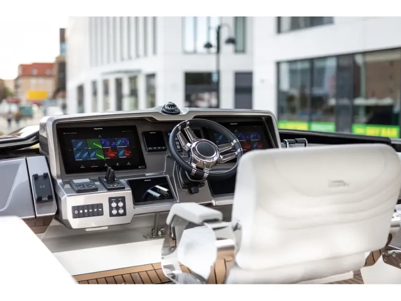 Slide: The Image of Galeon 700 SKY 2026 - 10