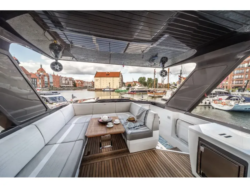 Slide: The Image of Galeon 700 SKY 2026 - 7