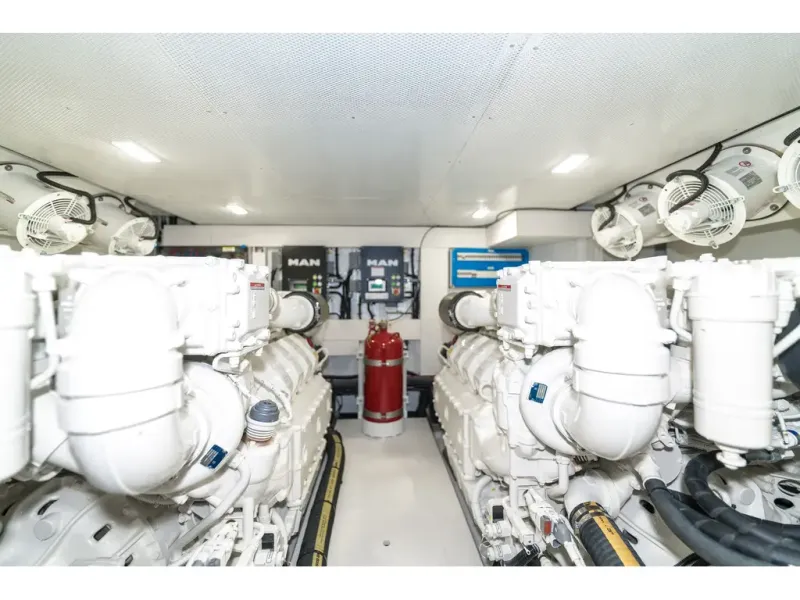 Slide: The Image of Galeon 680 FLY 2026 - 23