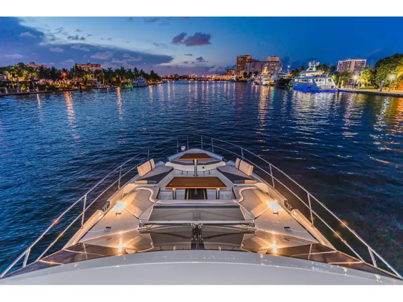 Slide: The Image of Galeon 680 FLY 2026 - 5