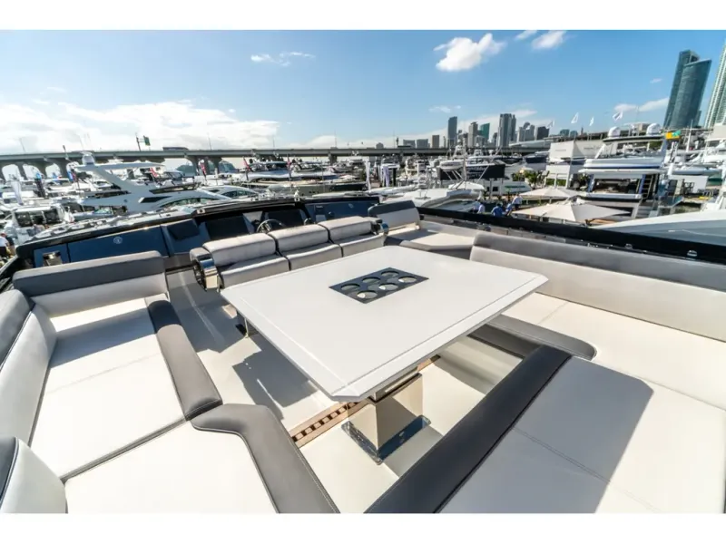 Slide: The Image of Galeon 650 SKY 2026 - 11