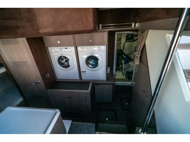 Slide: The Image of Galeon 650 SKY 2026 - 22