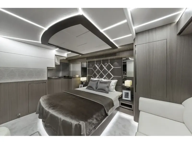 Slide: The Image of Galeon 640 FLY 2026 - 14