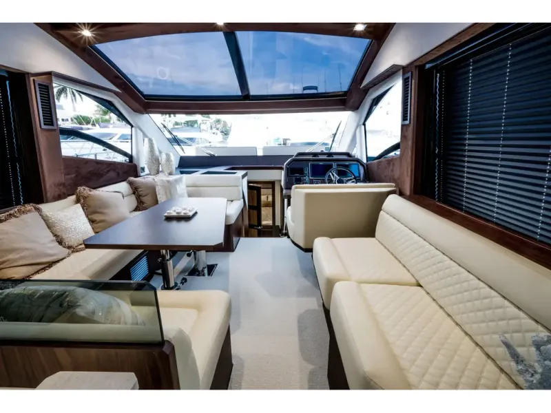 Slide: The Image of Galeon 510 SKY 2026 - 11