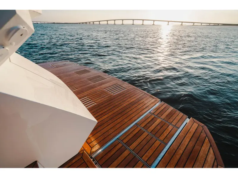 Slide: The Image of Galeon 470 SKY 2026 - 7