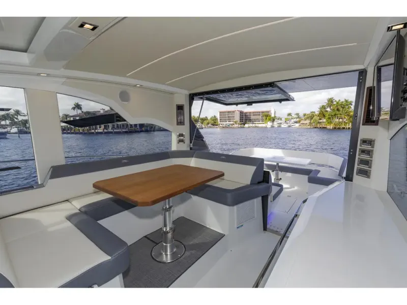 Slide: The Image of Galeon 425 HTS 2026 - 16