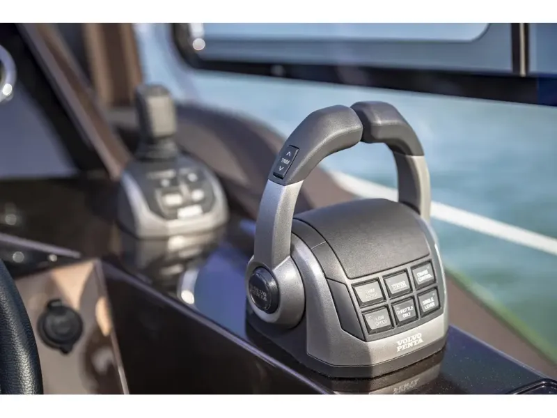 Slide: The Image of Galeon 425 HTS 2026 - 29