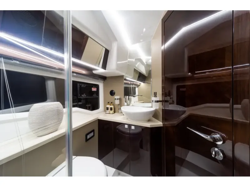 Slide: The Image of Galeon 410HTC 2026 - 11