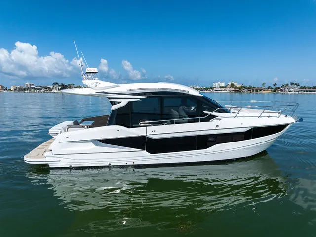 Slide: The Image of Galeon 410HTC 2026 - 20