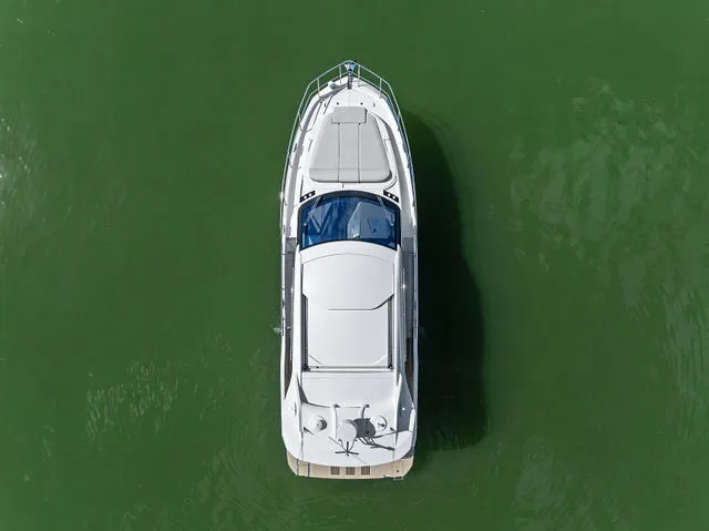 Slide: The Image of Galeon 410HTC 2026 - 16