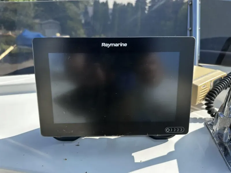 Slide: The Image of Marine Trading Int Sundeck 36 1990 - 17