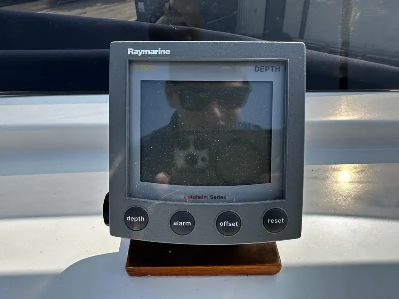 Slide: The Image of Marine Trading Int Sundeck 36 1990 - 20