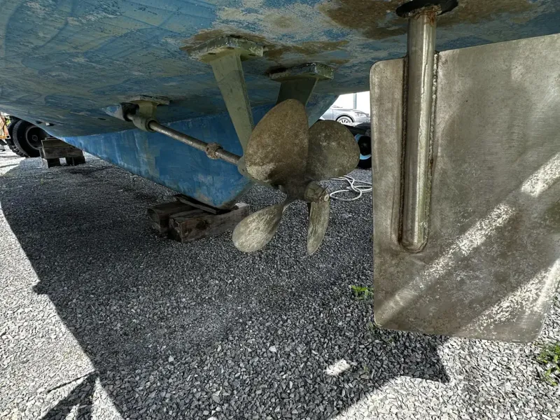 Slide: The Image of Marine Trading Int Sundeck 36 1990 - 25