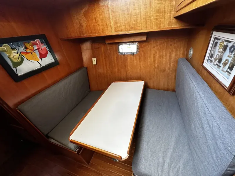 Slide: The Image of Marine Trading Int Sundeck 36 1990 - 35