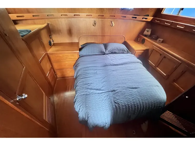 Slide: The Image of Marine Trading Int Sundeck 36 1990 - 38