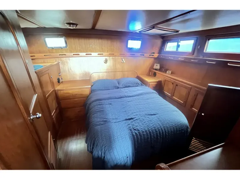 Slide: The Image of Marine Trading Int Sundeck 36 1990 - 39