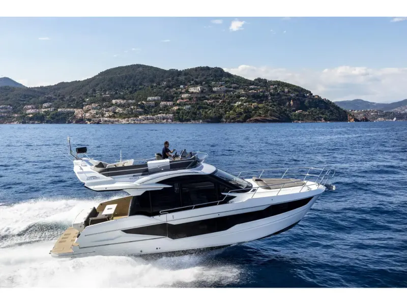Slide: The Image of Galeon 400 FLY 2026 - 2