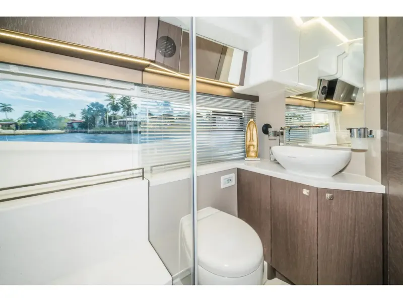 Slide: The Image of Galeon 400 FLY 2026 - 28