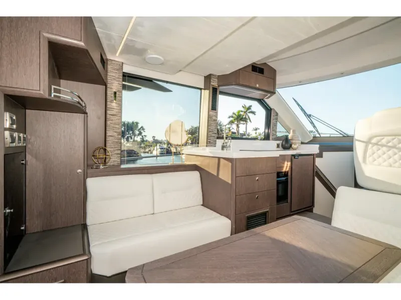 Slide: The Image of Galeon 400 FLY 2026 - 52
