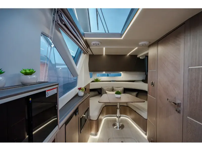 Slide: The Image of Galeon 375 GTO 2026 - 17