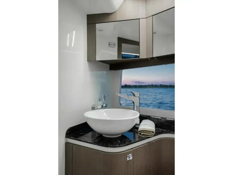 Slide: The Image of Galeon 375 GTO 2026 - 23