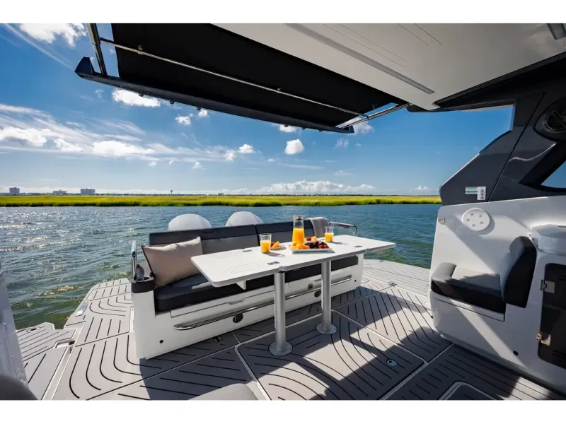 Slide: The Image of Galeon 375 GTO 2026 - 8